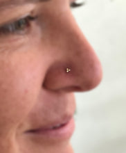 Load image into Gallery viewer, Gold Tri-bead - 14k Gold end.