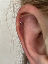 Load image into Gallery viewer, Gold Tri-bead - 14k Gold end.