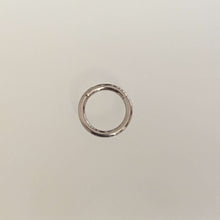 Load image into Gallery viewer, Plain Smooth Hinge Ring 18g (1mm)