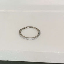 Load image into Gallery viewer, Crystal Conch Pavé hinge Ring