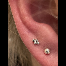 Load image into Gallery viewer, Beaded diamond - 14k Gold end.
